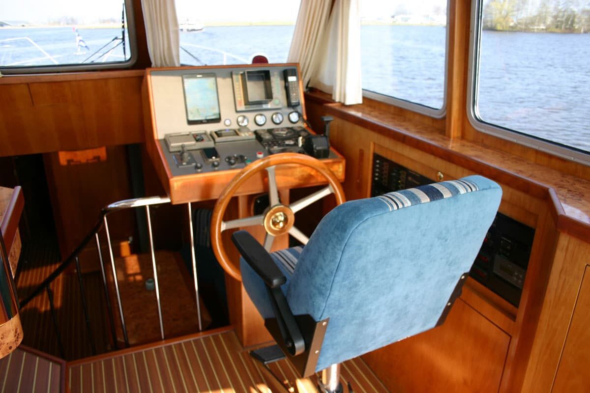 Steuerstand Innen Pilot Motorboot