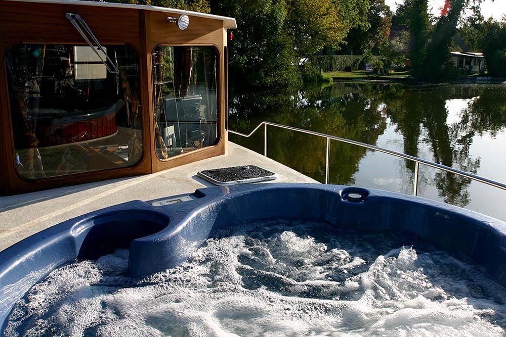 Pool Passion Classic 15.00 Motoryacht