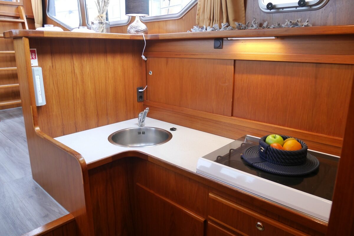 Pantry Boot Privateer 34