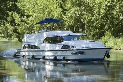 Außenansicht Royal Mystique Boot