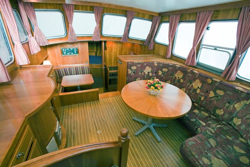 Salon Motoryacht Classicline 1300 Drait 39 
