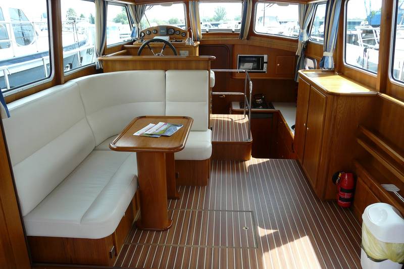 Salon Motoryacht Bravoure 34 Drait 82