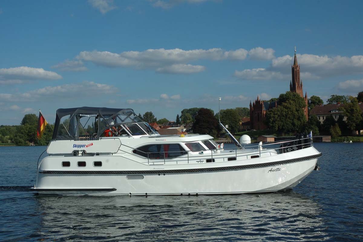 Motoryacht Schulz 40 Max - Yachtcharter Schulz
