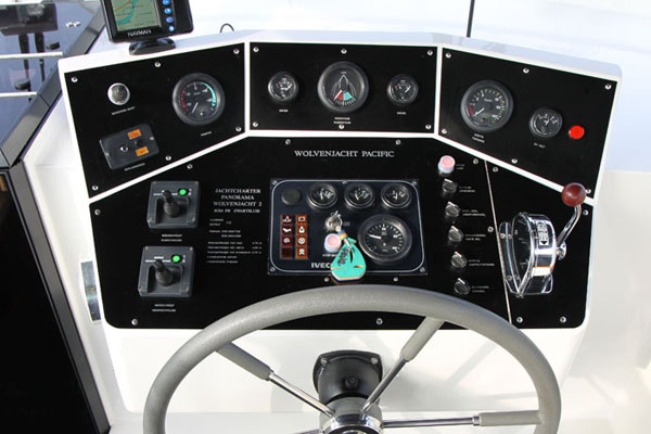 steuerstand Wolvenjacht Pacific Motorboot