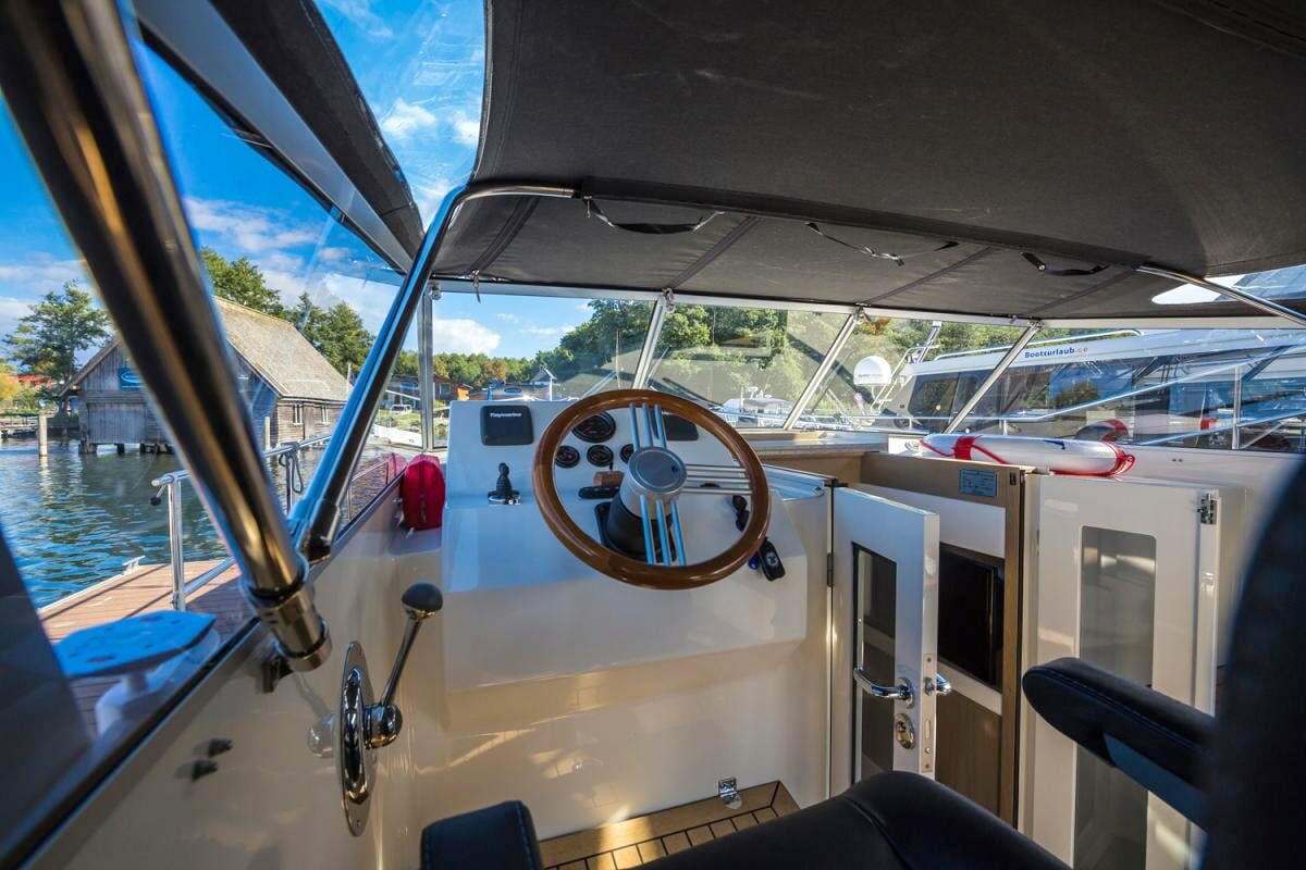 Steuerstand Jetten 38 Cabrio