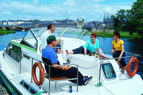 Aussendeck auf Boot Lake Star