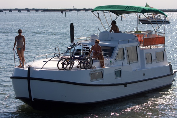 Hausboot Tip Top in Italien unterwegs