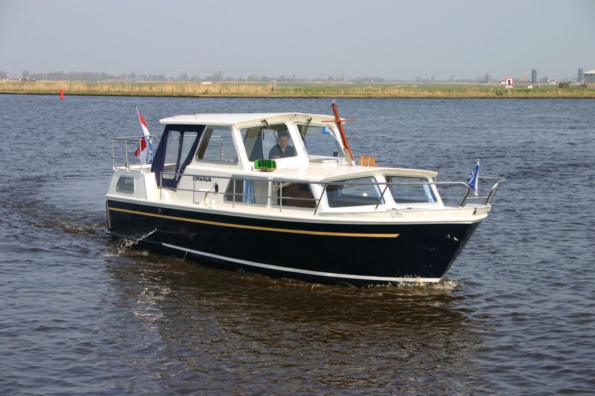 Motorboot Tjeukemeer 900 Limanda - Yachtcharter Wetterwille