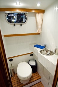 Toilette Motoryacht Bravoure 34 Cabrio