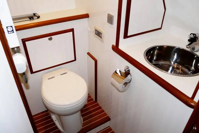 Toilette Motoryacht Renal 36 Drait 104 / 130