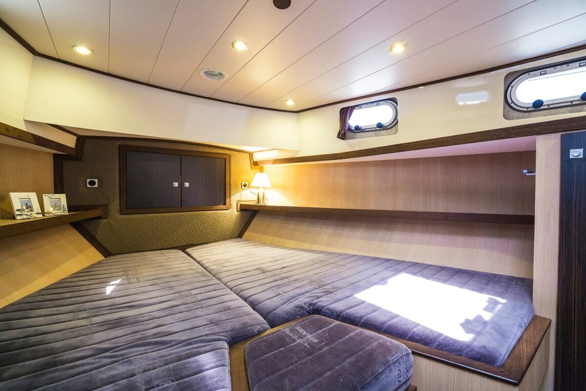 V-Bett Bugkabine Aventura 43 Typ 1