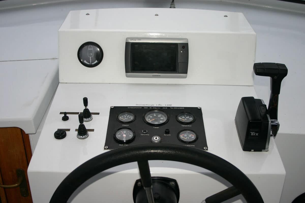 Steuerstand Motoryacht Vacance 1200 Amazone