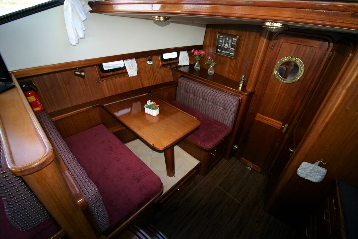 Dinette Motoryacht Vacance 1400 Similor