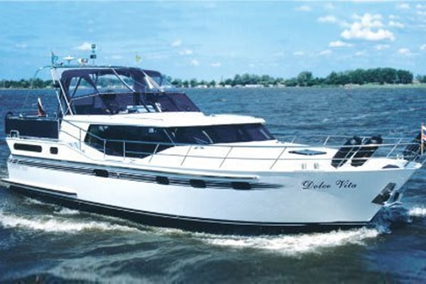 Motoryacht Vacance Dolce Vita - Yachtcharter Schulz