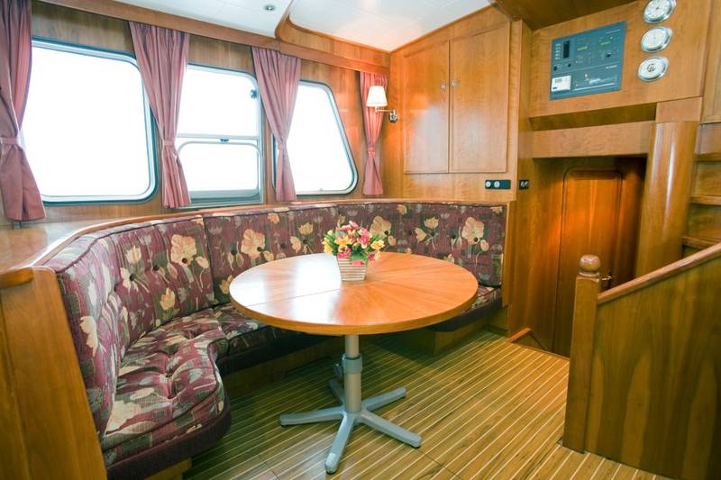 Sitzecke Tisch Motoryacht Classicline 1300 Drait 39