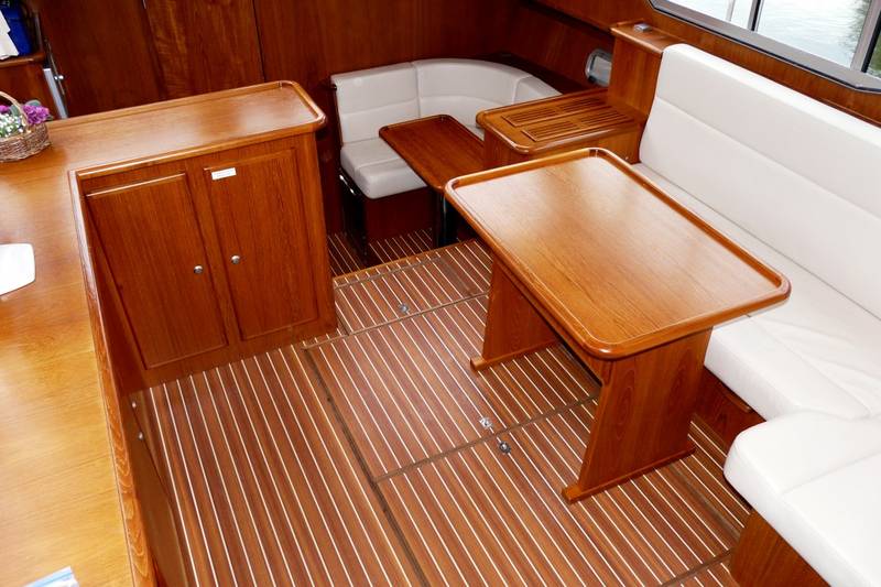 Wohnbereich Motoryacht Renal 36 Drait 104 / 130