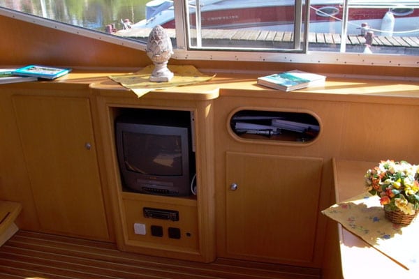 Entertainment Renal 40 Jupiter