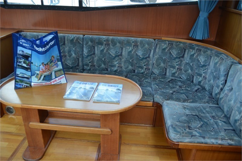 Sitzecke Tisch Motoryacht Tyvano 1340 Surrender