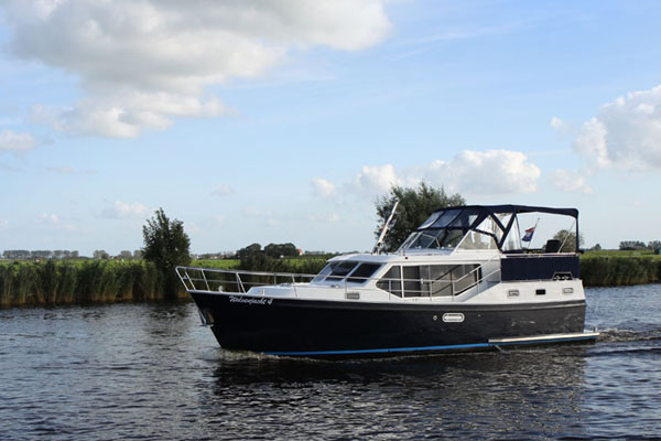 Motoryacht Wolvenjacht 4 - Jachtcharter Panorama