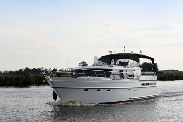 Motoryacht Wolvenjacht 7 Riverline - Jachtcharter Panorama