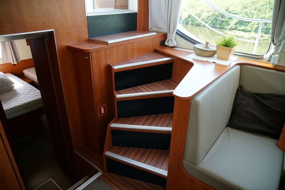 Zugang Deck Motorboot Ryna 1400