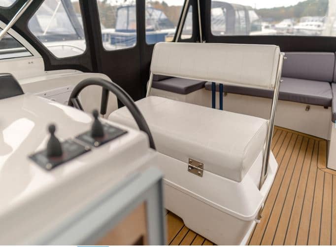 Cockpit und Steuer Gruno 35 Excellent