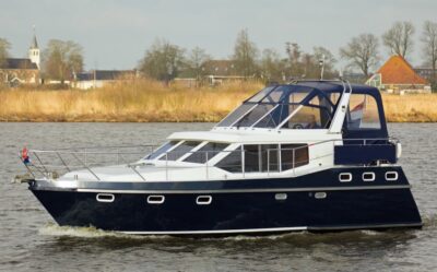 Motorboot Holland Tauris