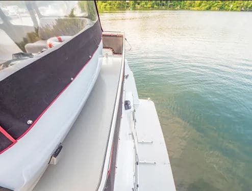 Heckplattform Motoryacht Melanie