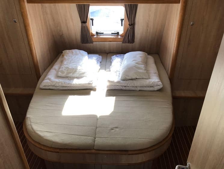 Doppelbett Motoryacht Gruno 37 Excellent