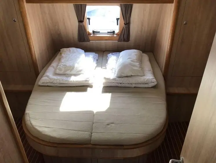 Doppelbett Motoryacht Gruno 37 Excellent
