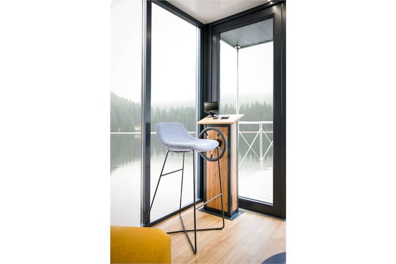 Steuerstand Bungalowboot Campi 300