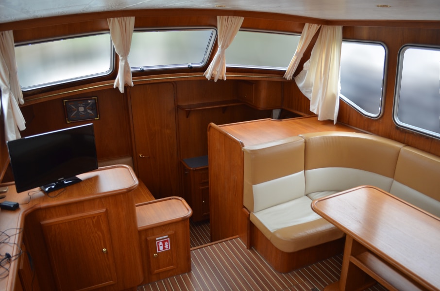 Salon Motoryacht Advantage 42 Drait 80