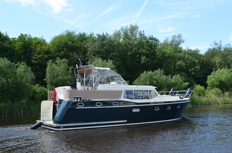 motoryacht mieten brandenburg