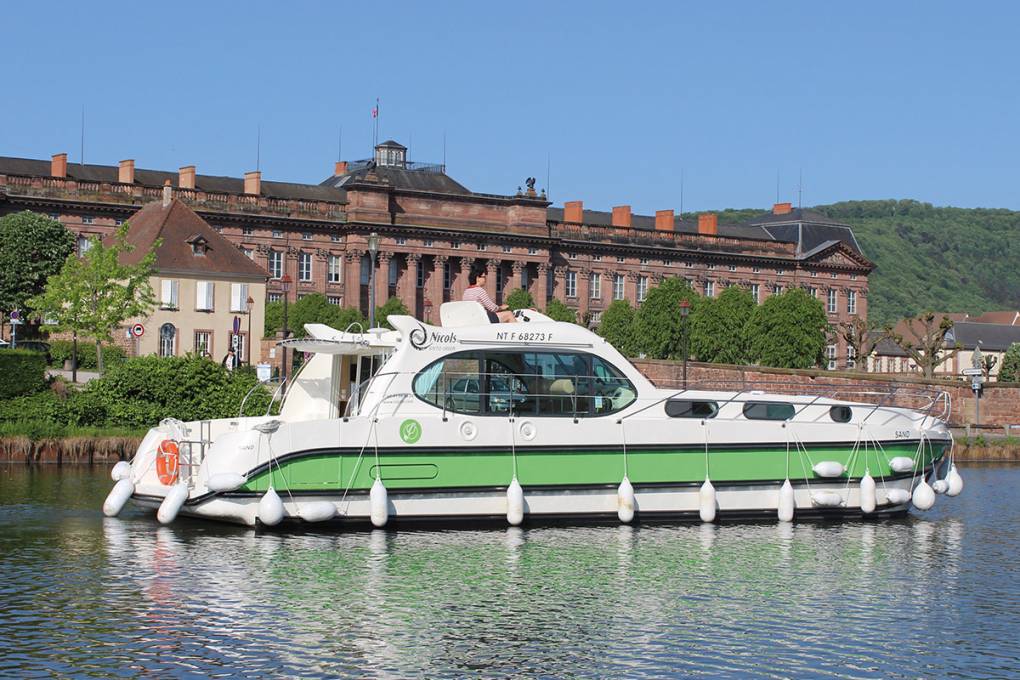 Hausboot Nicols Estivale Green seitlich