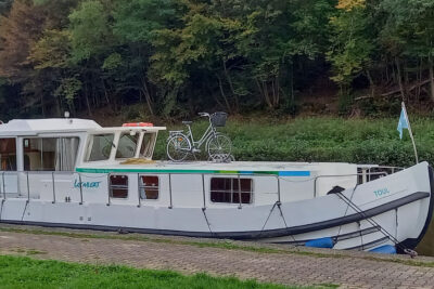 Penichette Hausboot angelegt im Elsass