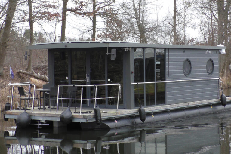 Hausboot Bungalow Benny und Jenny Lahnstein