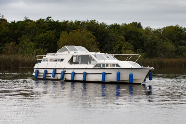 Wave Queen Hausboot Irland