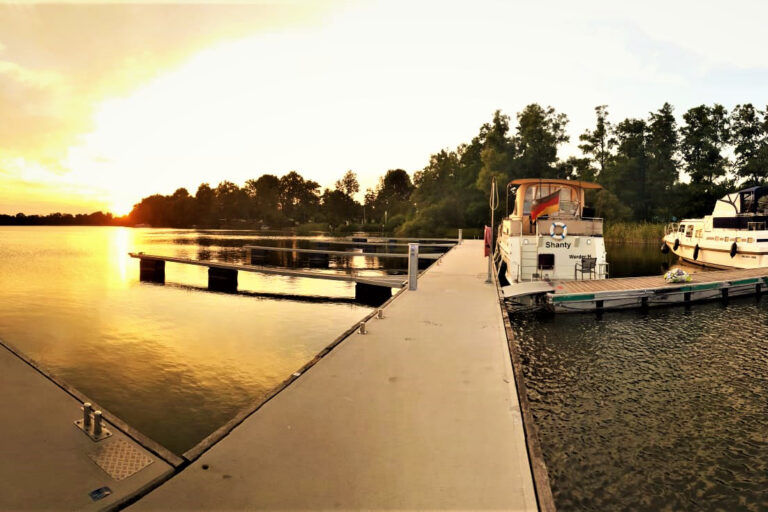 Abendstimmung Priepert Seenplatte Mecklenburg