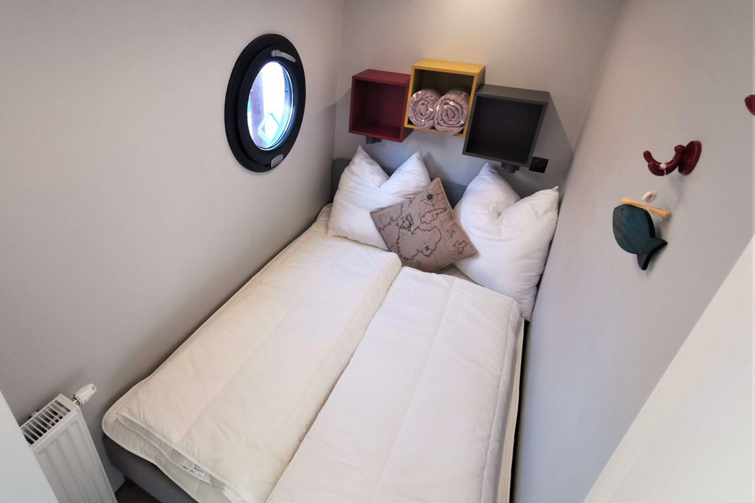 Doppelbett Bungalowboot Apart L