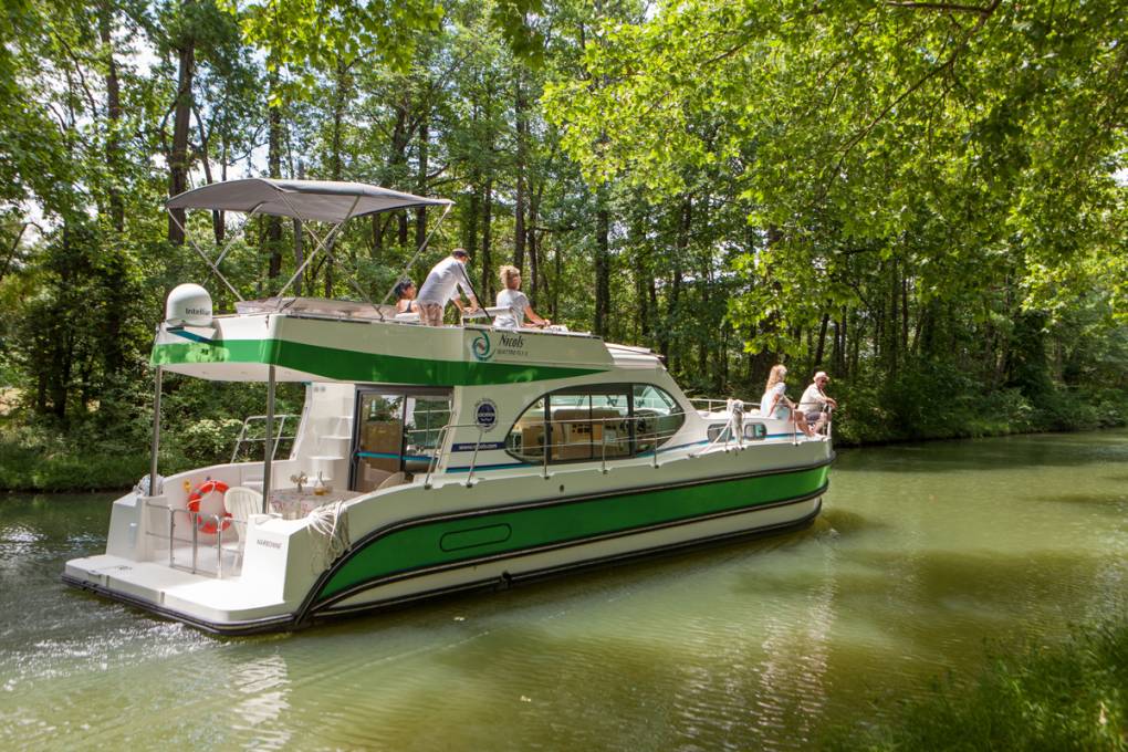 quattro-fly-c-green-nicols-elsass