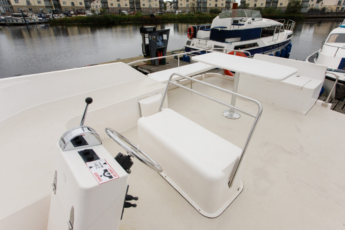 sonnendeck-steuerstand-fermanagh