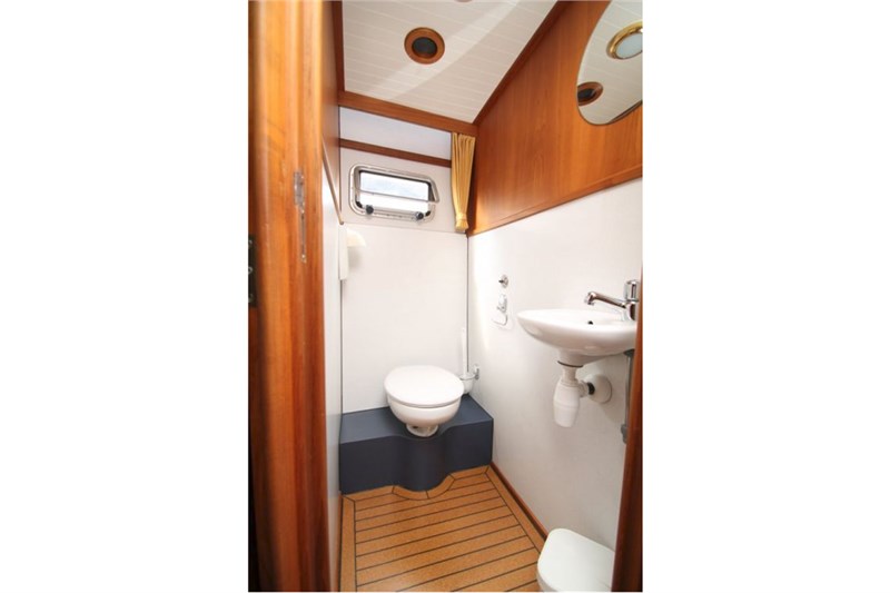 toilette_kotterjacht_1220_antoinette