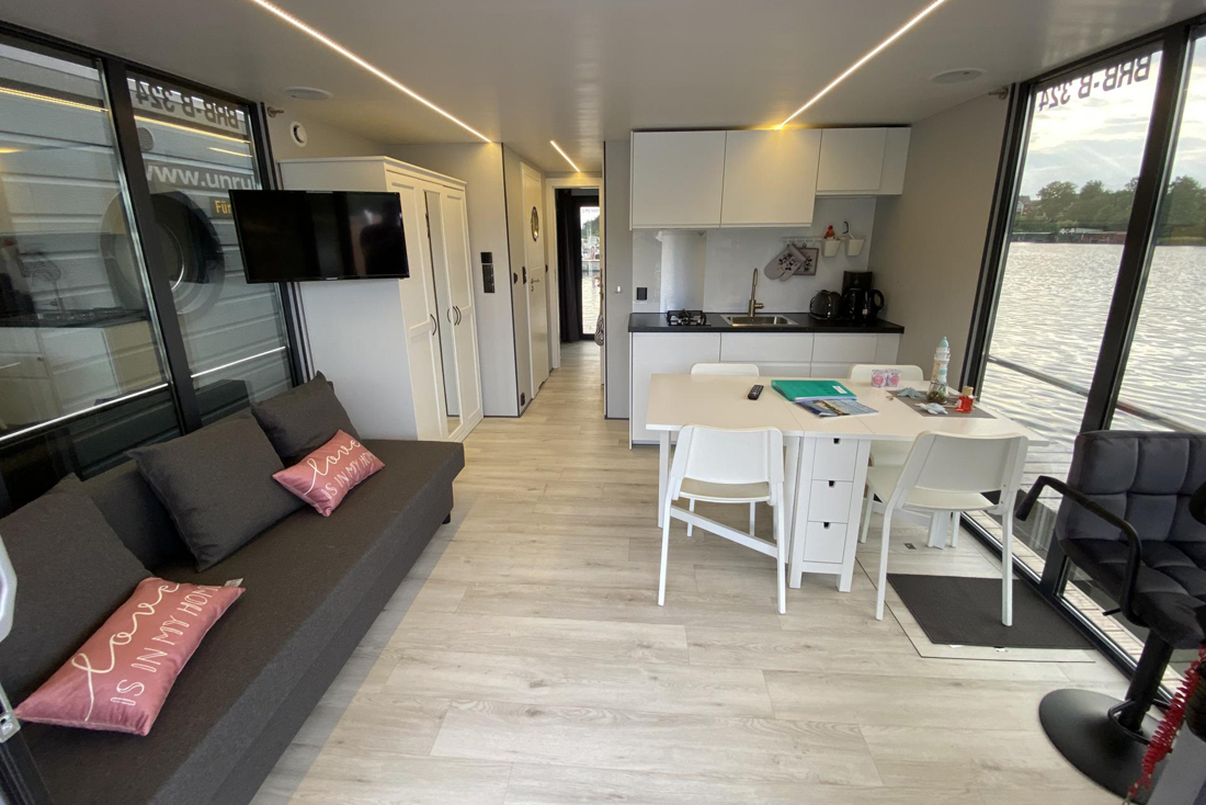Wohnbereich Bungalowboot La Mare Apart L
