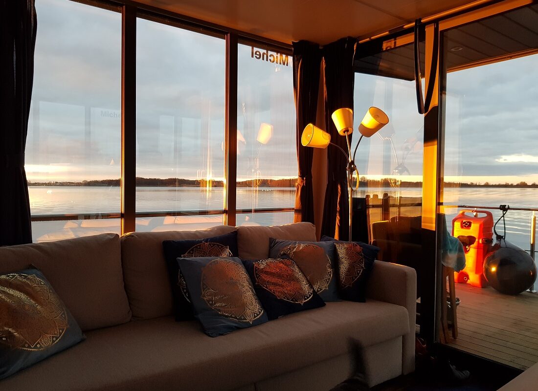 Wohnen an Bord - Bungalowboot La Mare