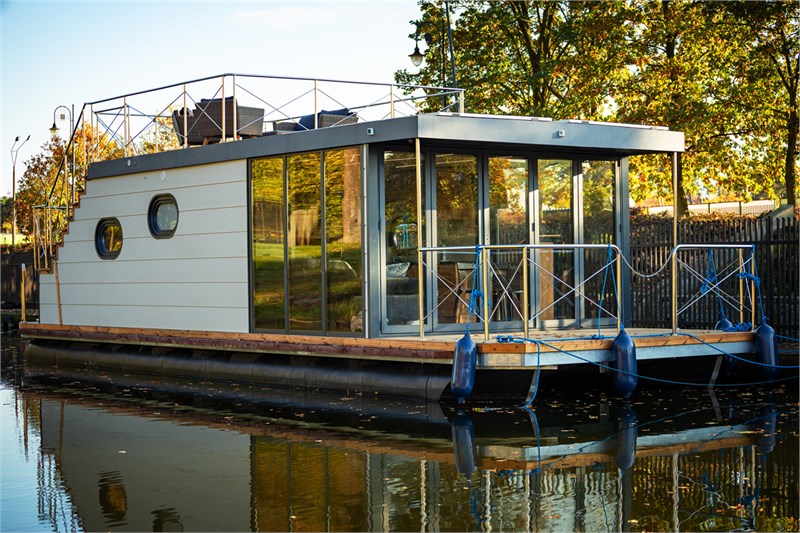 bungalowboot-campi-400-drachten