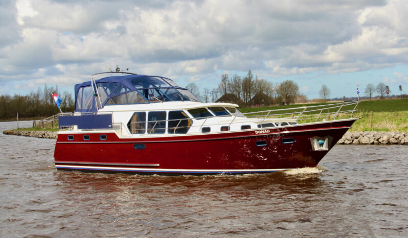 Valk-Content1300-Donau-seitlich-rot-2