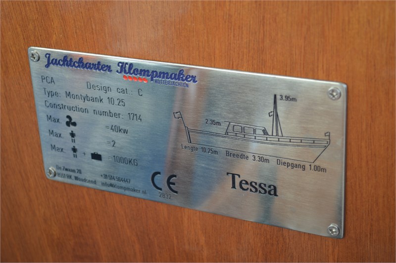 details_montybank_trawler_tessa