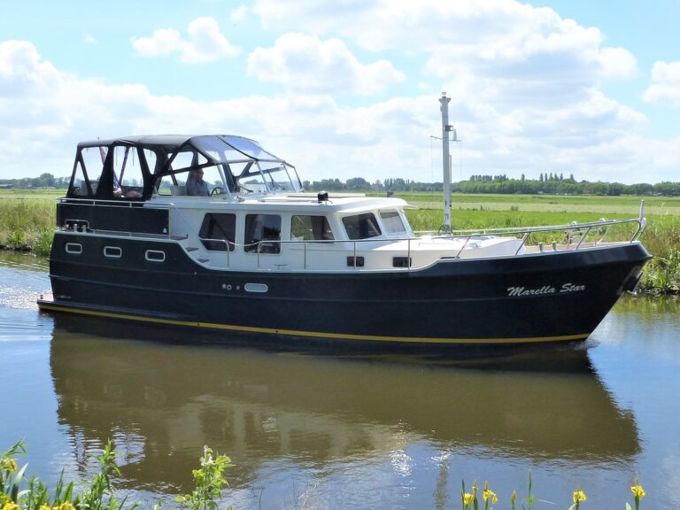 Babro Beluga 1250 Marella Star in Friesland