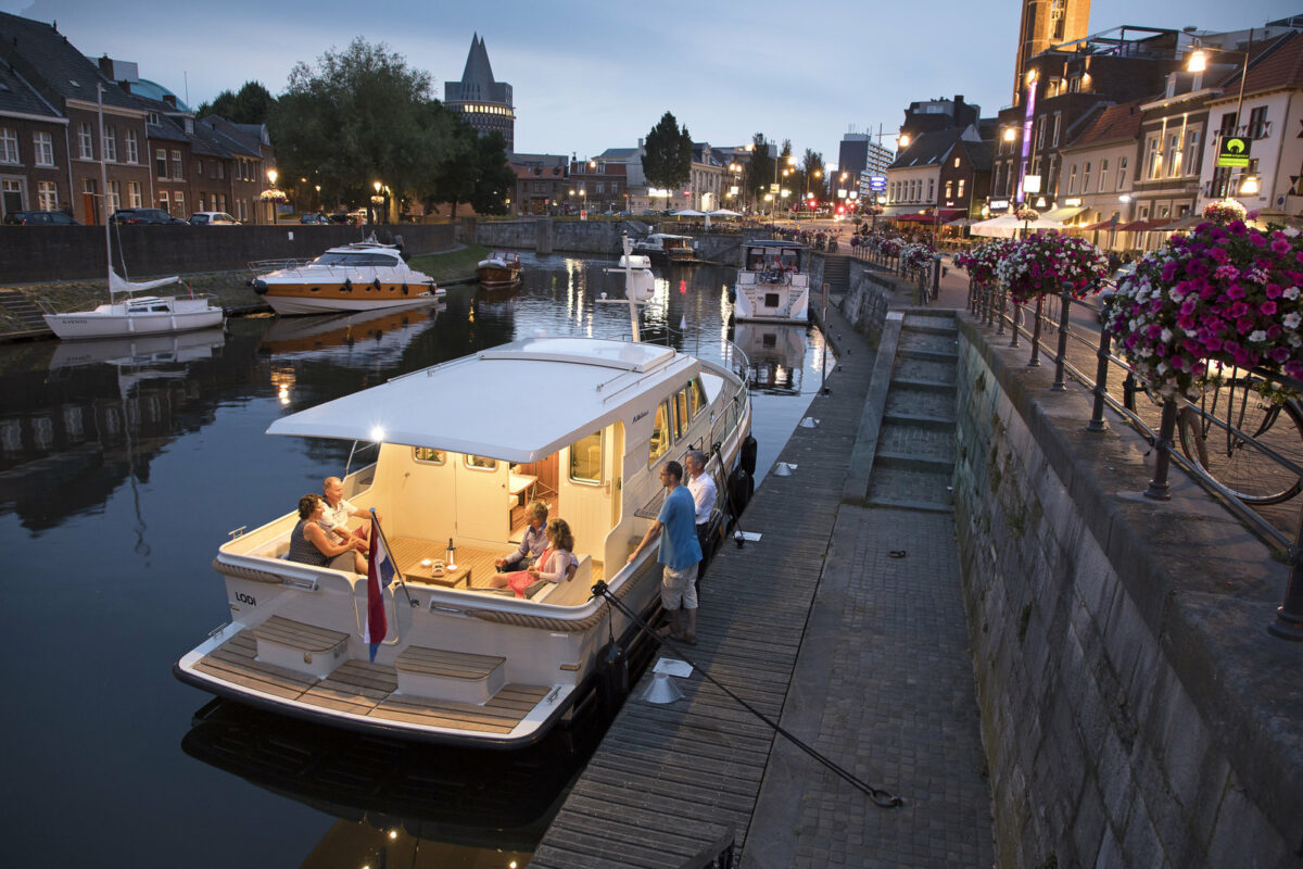 linssen-40-0-sedan-liberty-heckansicht