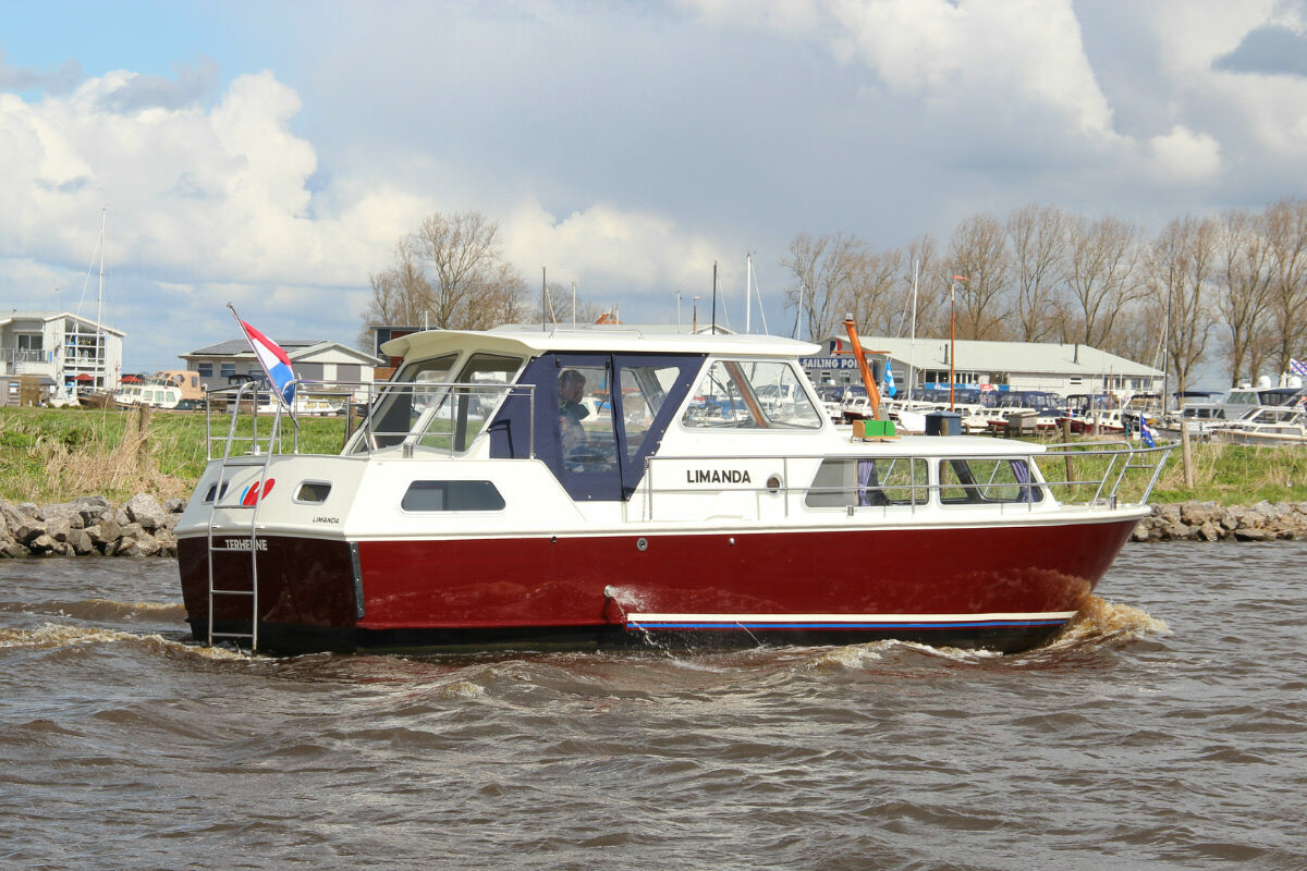 Tjeukemeer900-Limanda-Seitenansicht